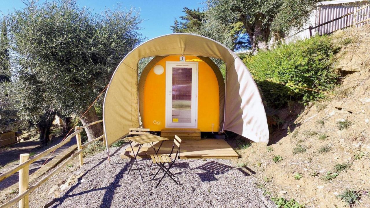 Weekend Glamping Resort San Felice del Benaco Room photo